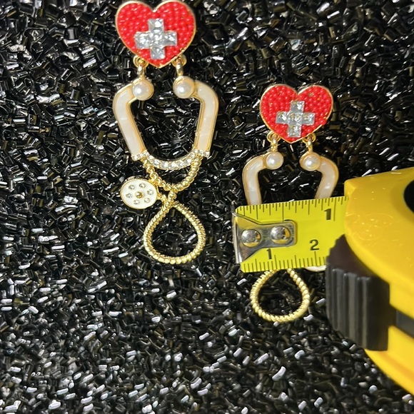 Stethoscope Earrings Calling all medical Personnel - Picture 13 of 16